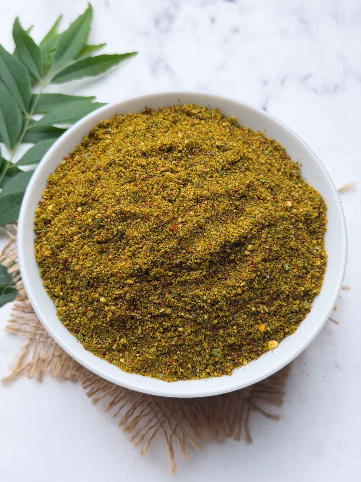 Curry Leaf Chutney / कढीपत्ता चटणी
